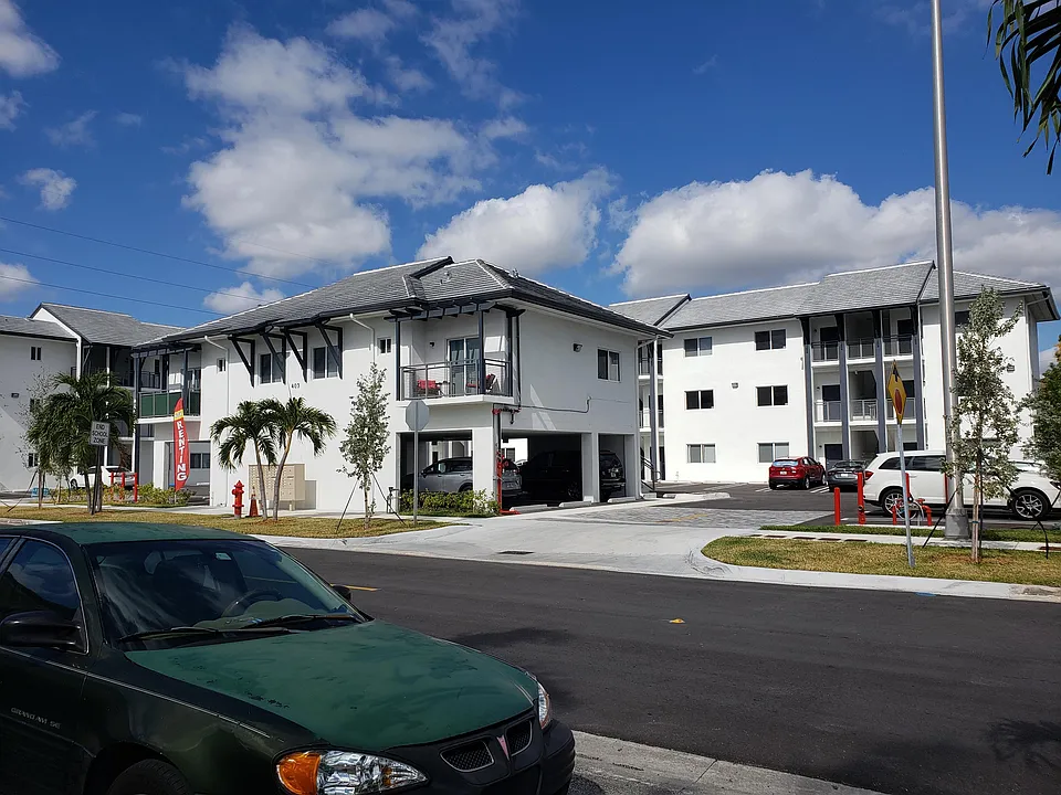 Nueva Aventura, LLC