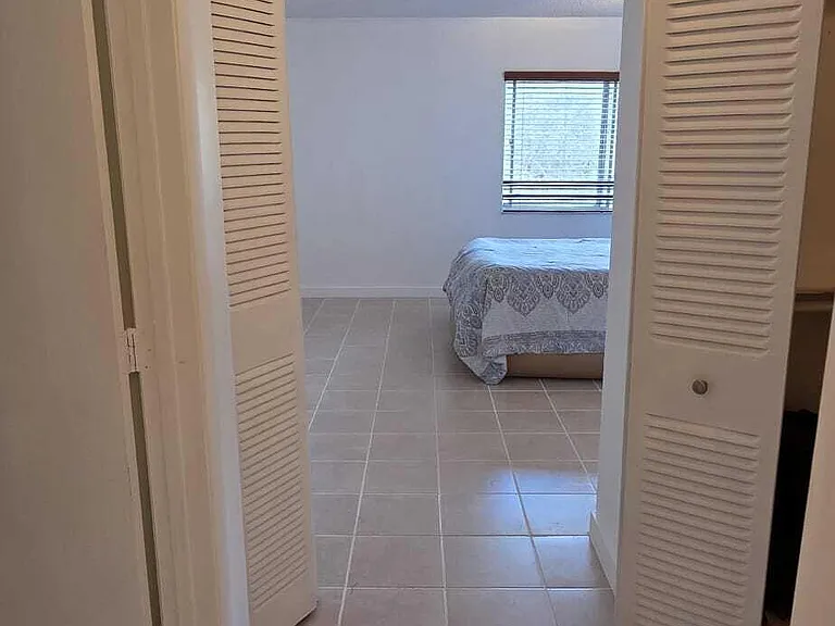 711 N Pine Island Rd #210 — Photo 11