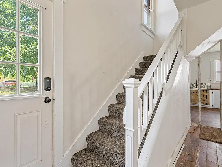 2225 Catalpa Dr — Photo 15