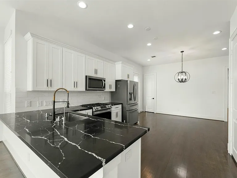 1825 Northwood Rd — Photo 16