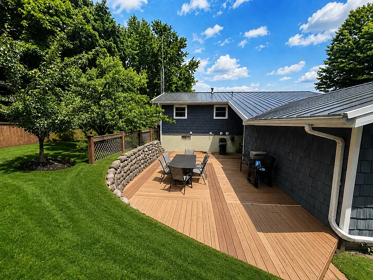 409 Winnebago Ave — Photo 15