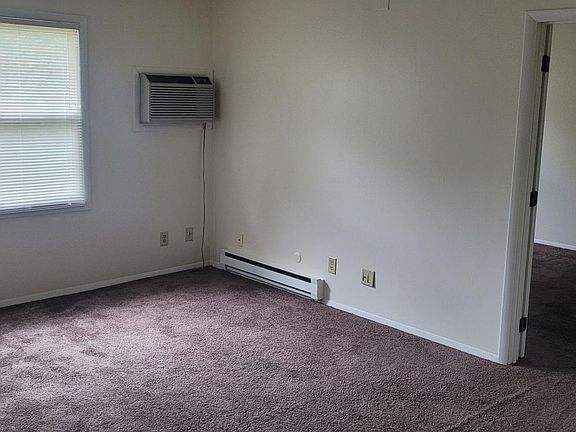 2nd image of 816 Marvin Blvd #302