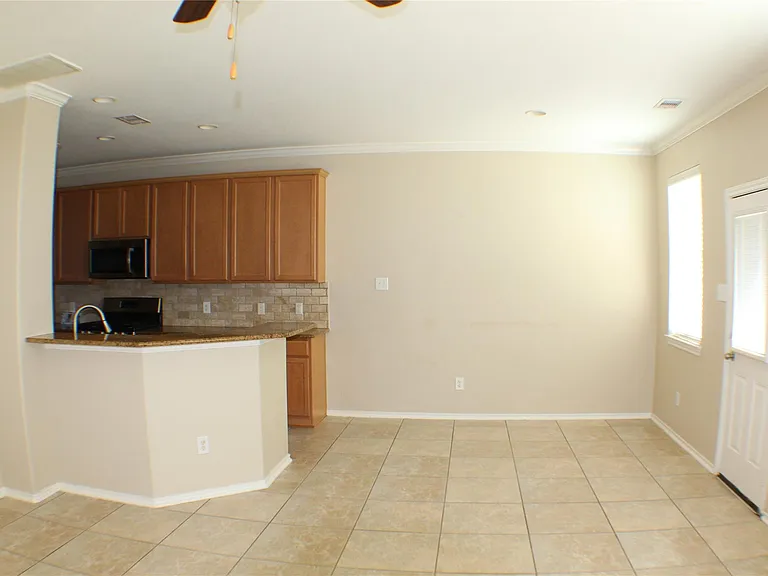 6431 Densberry Ln — Photo 10