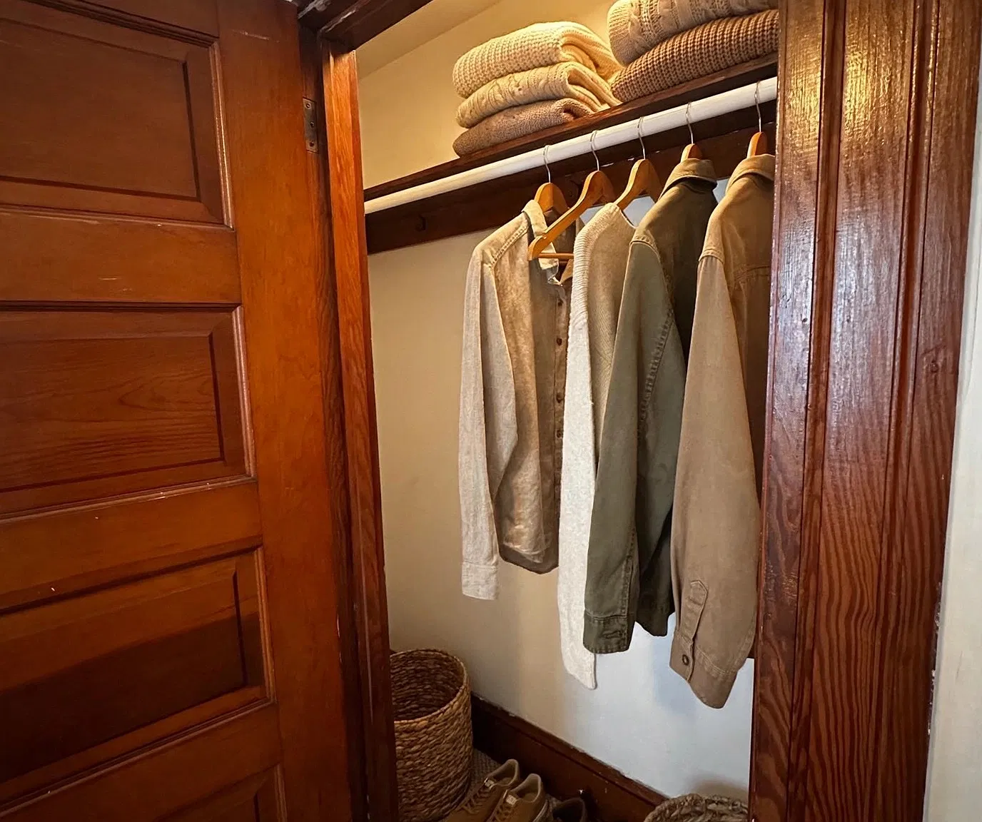 3 bed, 1.5 bath, $1,600 — Photo 2