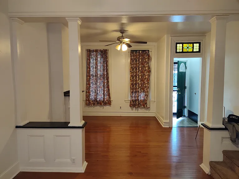 2207 N Gratz St — Photo 2