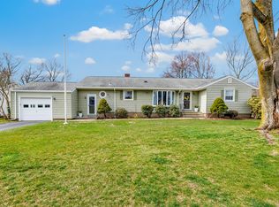 179 Wilbrook Rd, Stratford, CT 06614