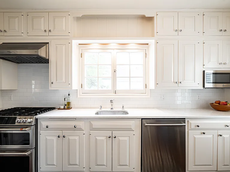 6014 N Kent Ave — Photo 18