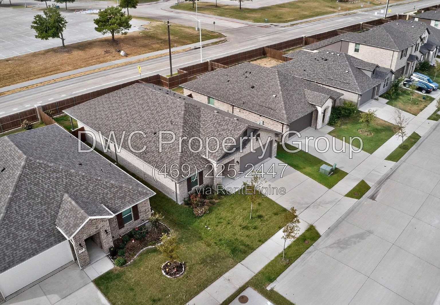 4 bed, 2.0 bath, 2054 sqft, $2,400 — Photo 2