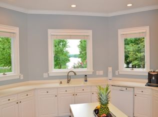 145 Grand Bay Dr, Mooresville, NC 28117