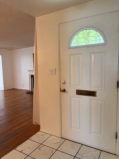 3 bed, 1691 sqft, $3,400 — Photo 4