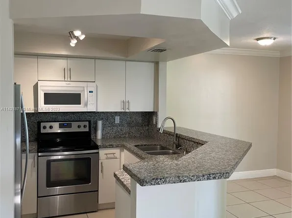 8275 SW 152nd Ave #D-418, Miami, FL 33193