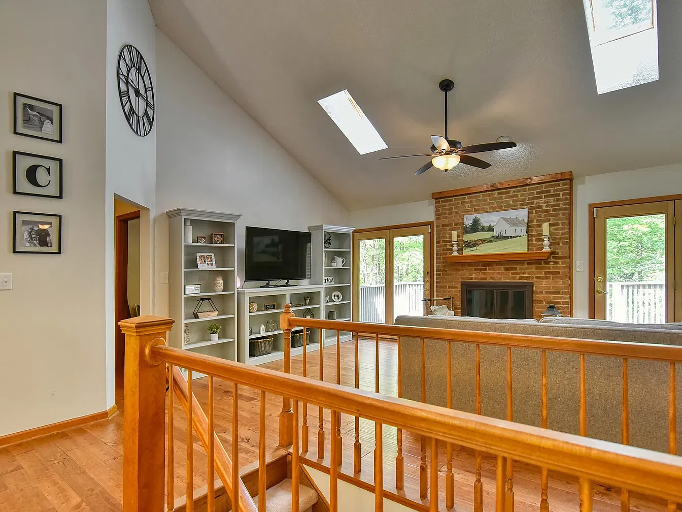 3 bed, 2712 sqft, $3,200 — Photo 4