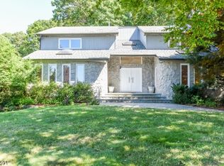 13 Pinnacle Point, Randolph, NJ 07869