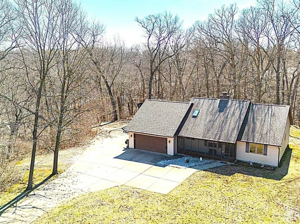 144 Shoshone Dr, East Peoria, IL 61611