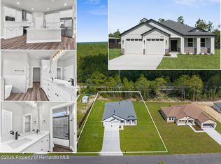 16113 Penn State Rd, Weeki Wachee, FL 34614