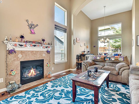 3rd image of 2223 Banyonwood Ave NW