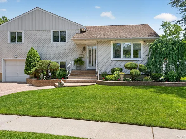 91 Myles Avenue, Levittown, NY 11756