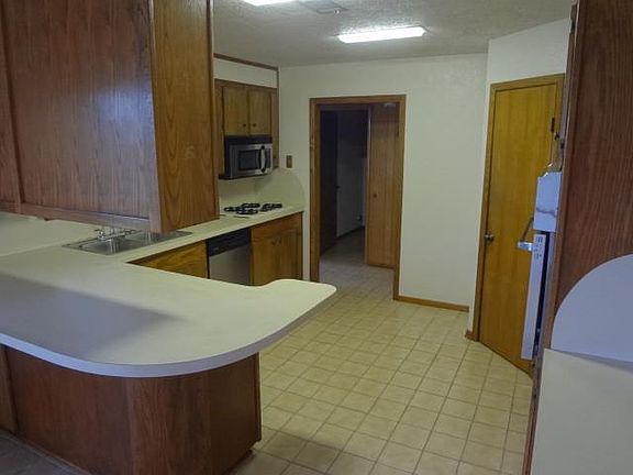 5th image of 2316 Oak N