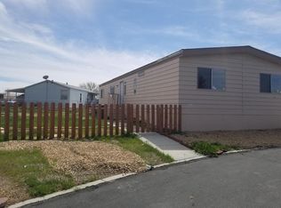 2004 Windflow Dr, Rosamond, CA 93560