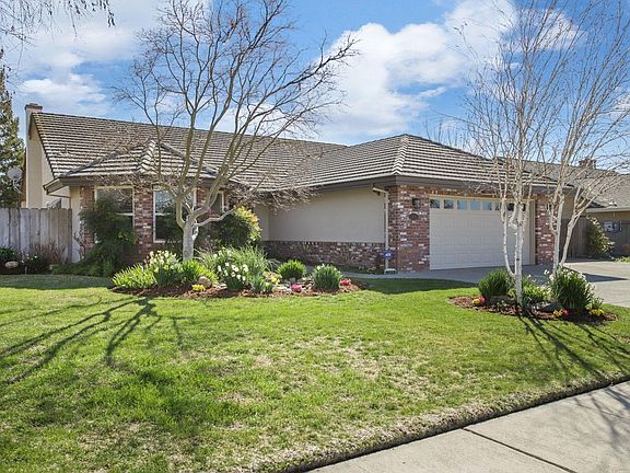 2nd image of 20144 N Apple Dr