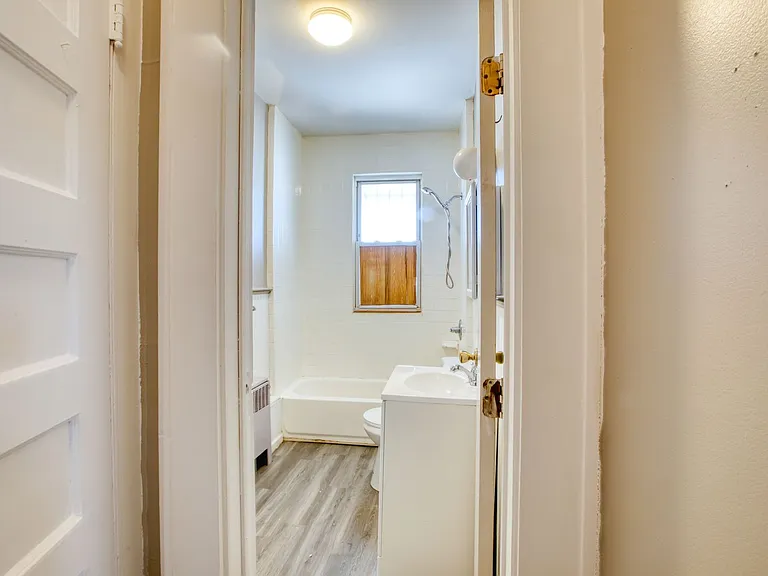2718 Fairfield Ave #3AB — Photo 12
