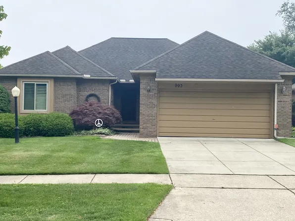993 River Mist Dr, Rochester, MI 48307