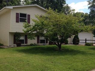 2407 Southwood Dr, Champaign, IL