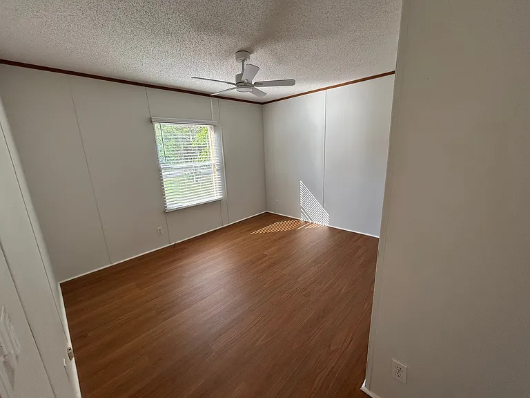 1386 Cherrytree Rd NE — Photo 13