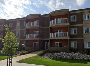 1320 Washington Ave UNIT 305, Detroit Lakes, MN 56501