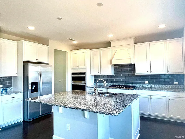 8008 Gilano Dr — Photo 14