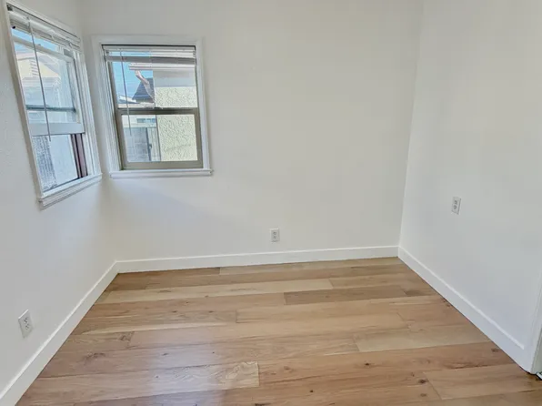 441 W 16th St, San Pedro, CA 90731