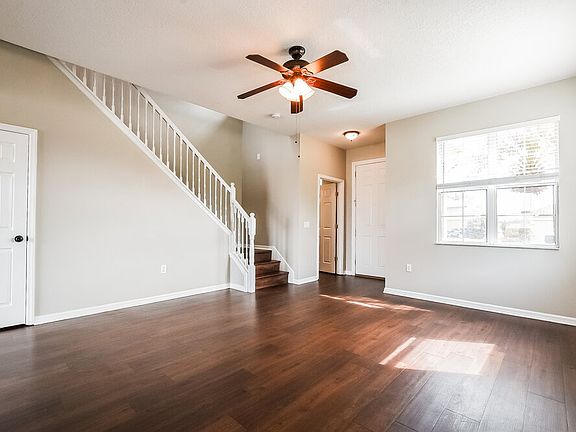 5th image of 3433 Goldeneye Ln