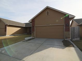 8487 E Granite Ct, Wichita, KS 67226