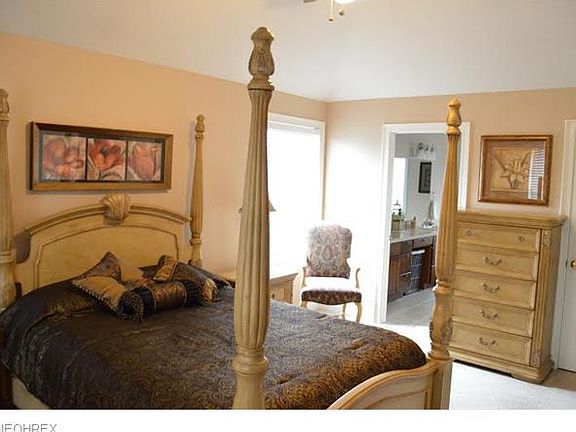 5th image of 768 E Dawnwood Dr