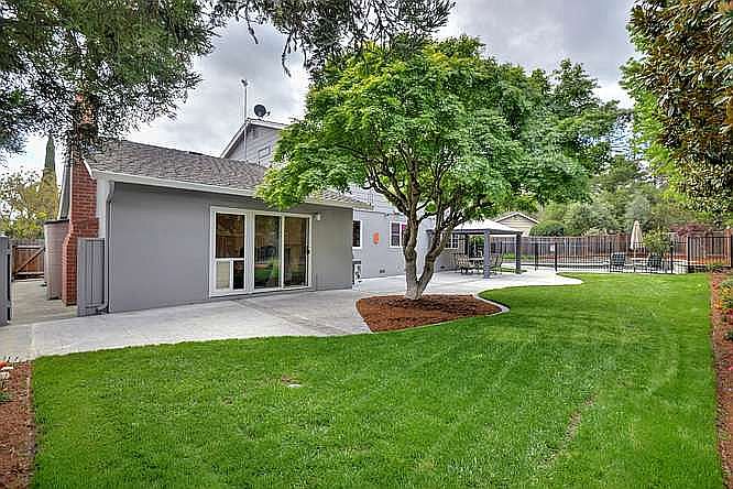 1st image of 21877 Wilson Ct