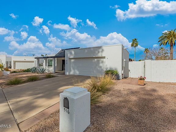 4th image of 516 E PIPING ROCK Road