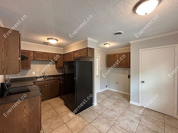2nd image of 3410 Mayfair Dr