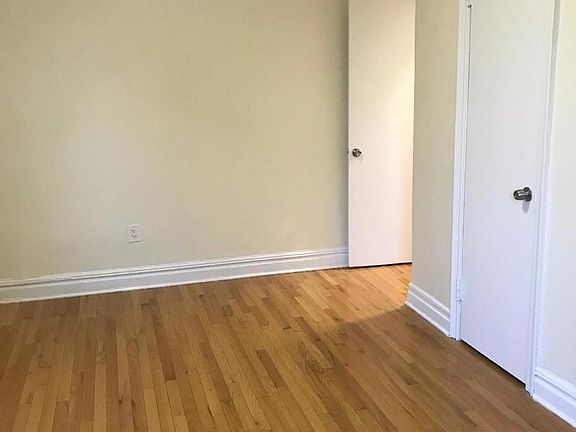 5th image of 4308 40th St APT 3F