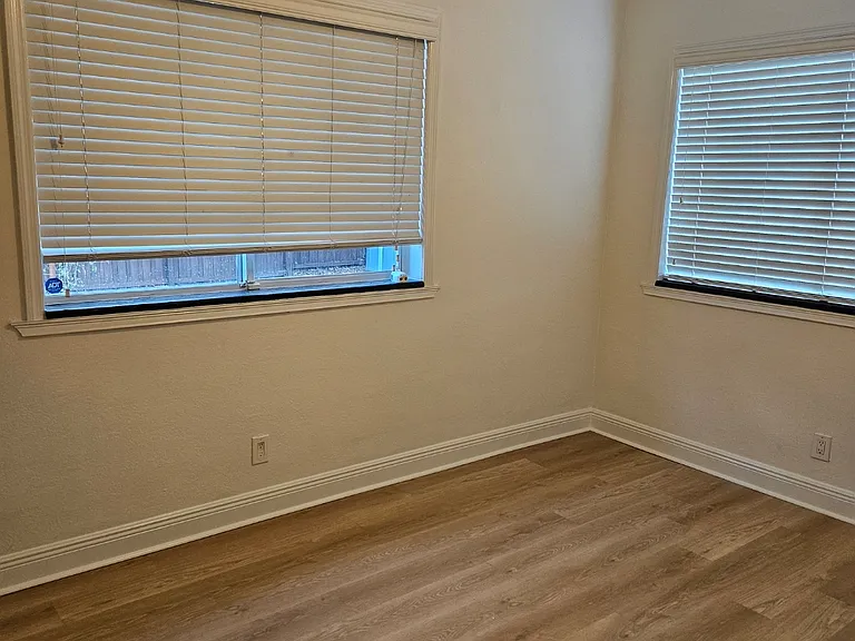 2714 W Palmetto St — Photo 14