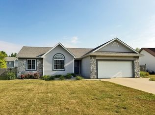 4427 Maple Pointe Trl, Grand Blanc, MI 48439