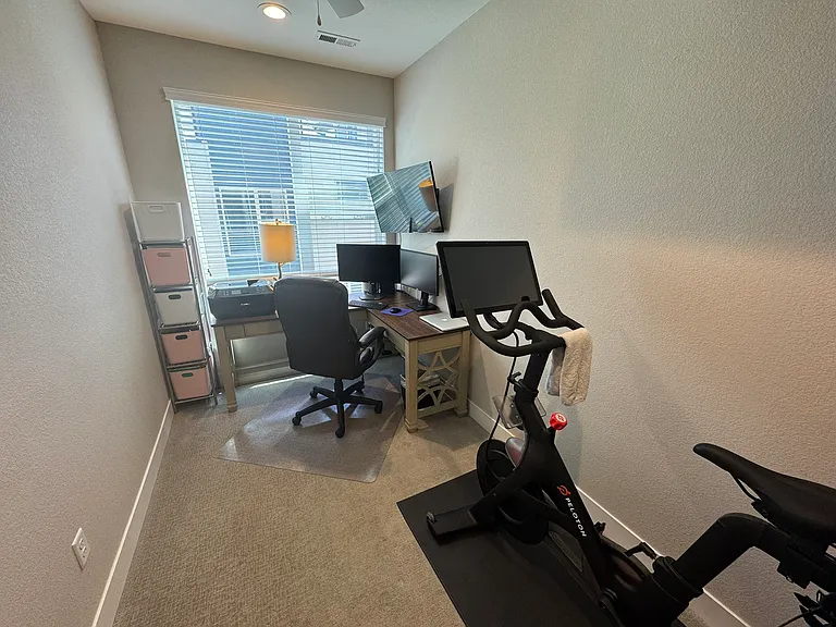 3rd Floor Bedroom/Office