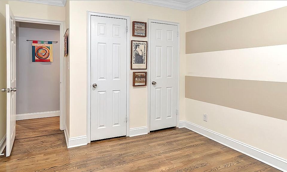 1st image of 20 Hill Park Ave APT 2B