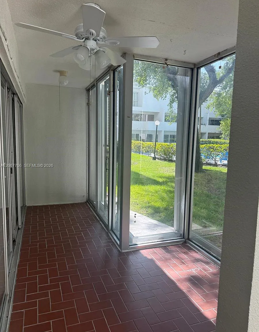 La Arboleda Condo — Photo 3