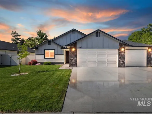 1207 Cottonwood Dr, Fruitland, ID 83619