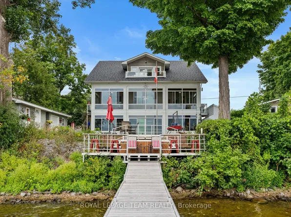 330 Gardiner Shore Rd, Beckwith, ON K7C 0C4