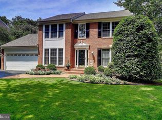 206 Whitney Pl NE, Leesburg, VA 20176