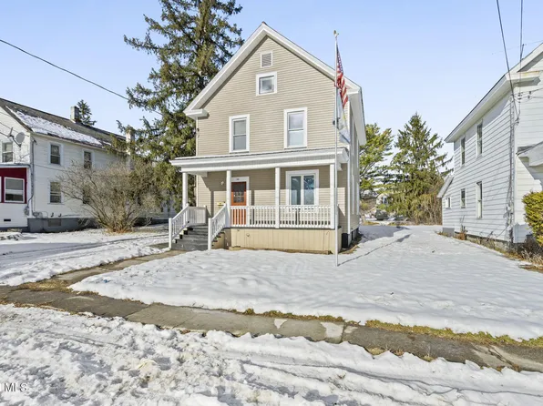 13 Adams St, Whitehall, NY 12887