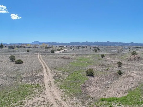 170 W Ahonen Rd, Paulden, AZ 86334