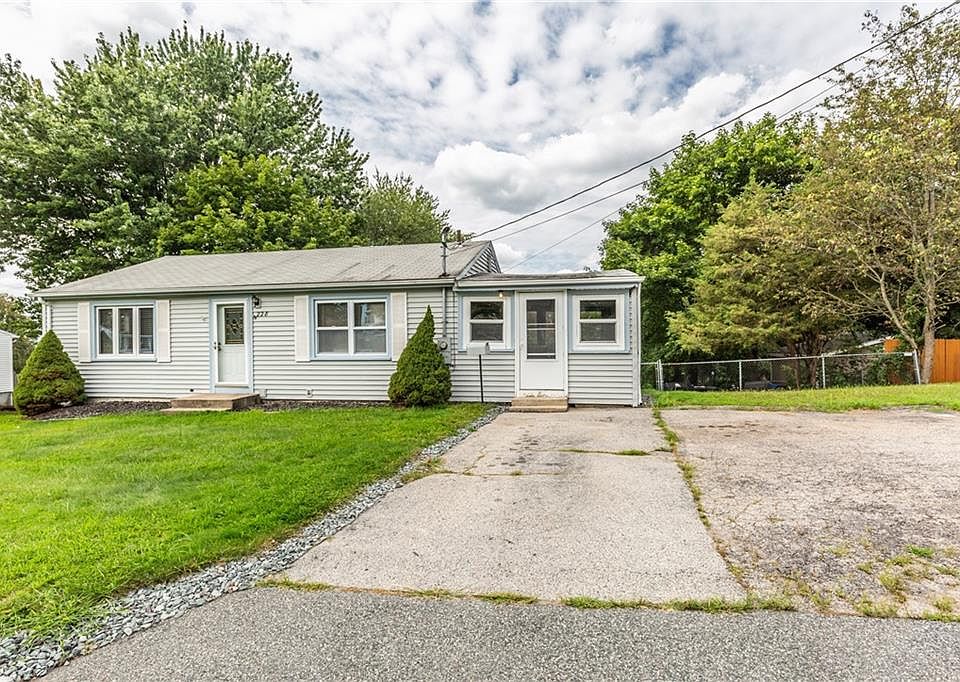 228 Grandview Ave, Woonsocket, RI 02895 Zillow