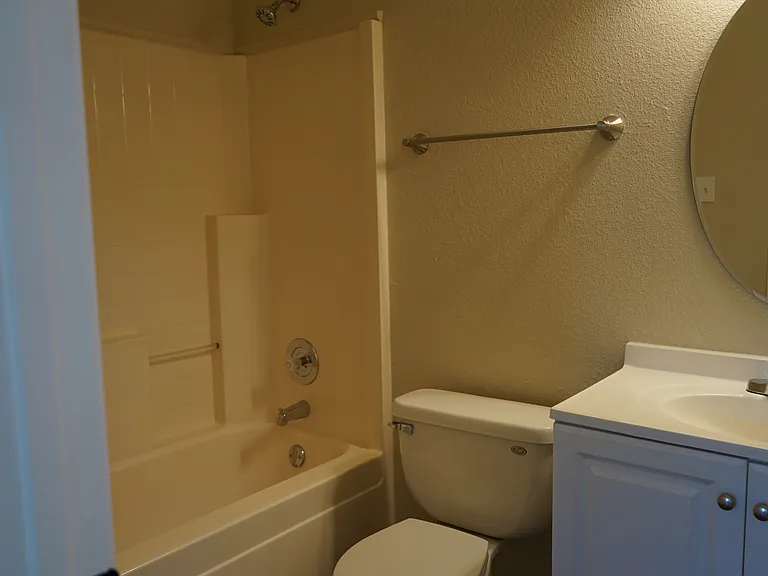 6322 Woolwich Dr — Photo 7